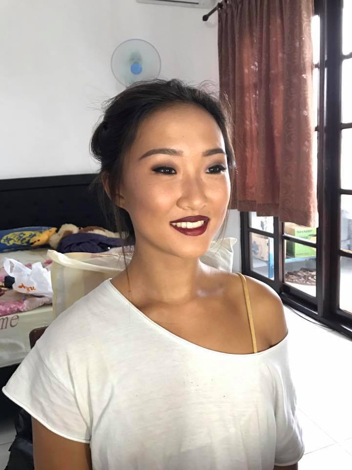 The Beauty-Makeup Artist