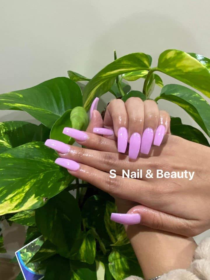 S Nail & Beauty