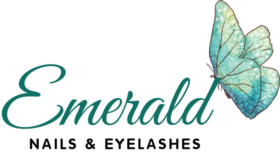 Emerald nails & eyelashes